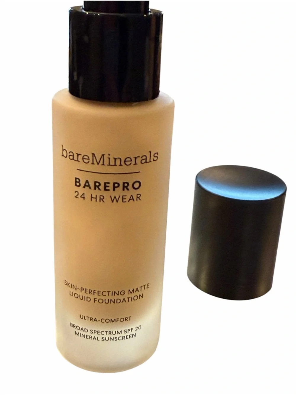 bareMinerals BAREPRO Skin-Perfecting MATTE Liquid Foundation FAIR 17 Neutral NEW